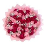 Ramo 48 rosas con Gipsofilia